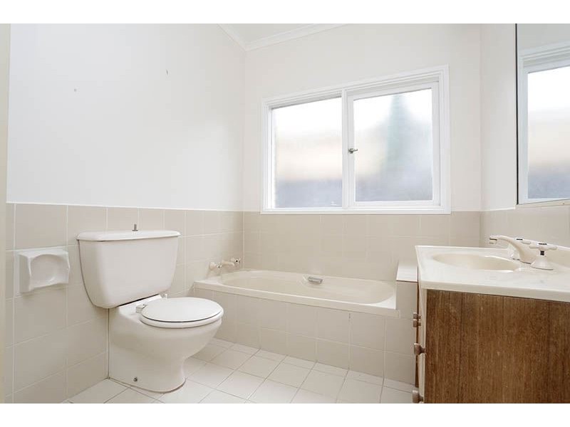 2 Hillside Road, Mount Waverley VIC 3149