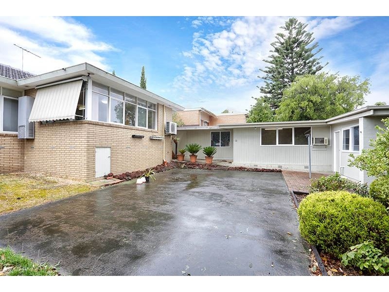 2 Hillside Road, Mount Waverley VIC 3149