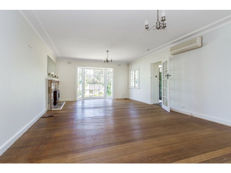 1 Karwitha Street, Vermont VIC 3133