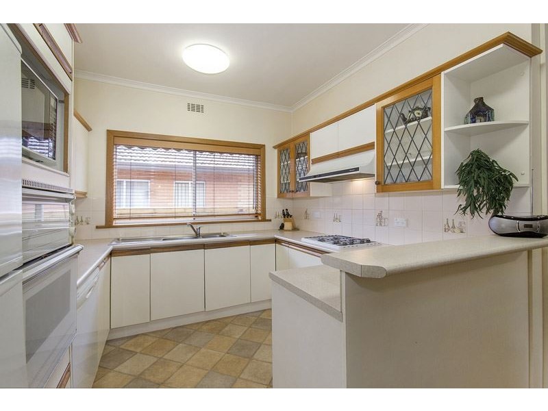 15 Wilson Road, Glen Waverley VIC 3150