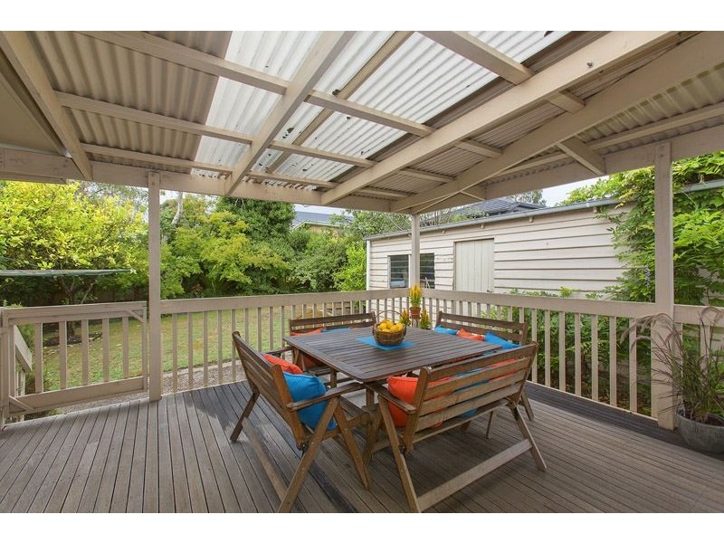 15 Wilson Road, Glen Waverley VIC 3150