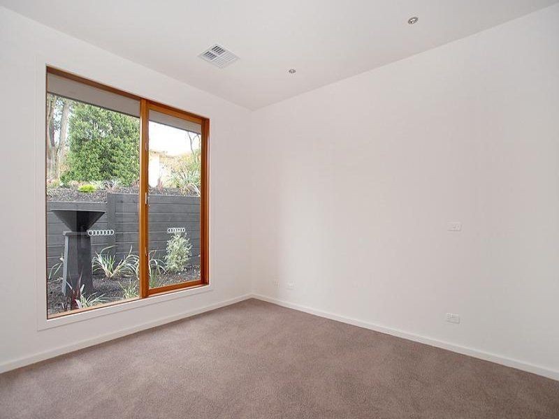 53 Hinkler Road, Glen Waverley VIC 3150