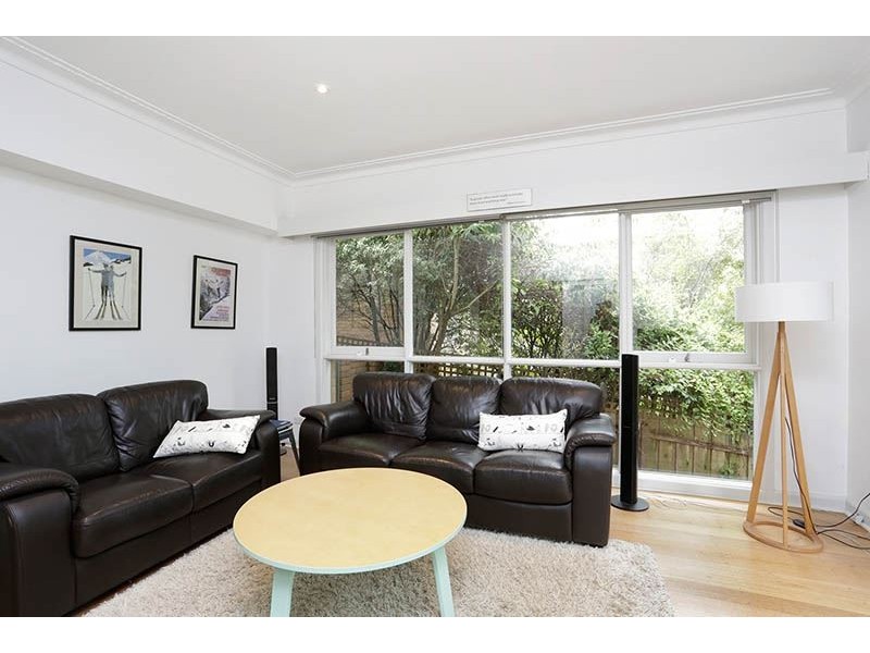 18 St Clair Crescent, Mount Waverley VIC 3149