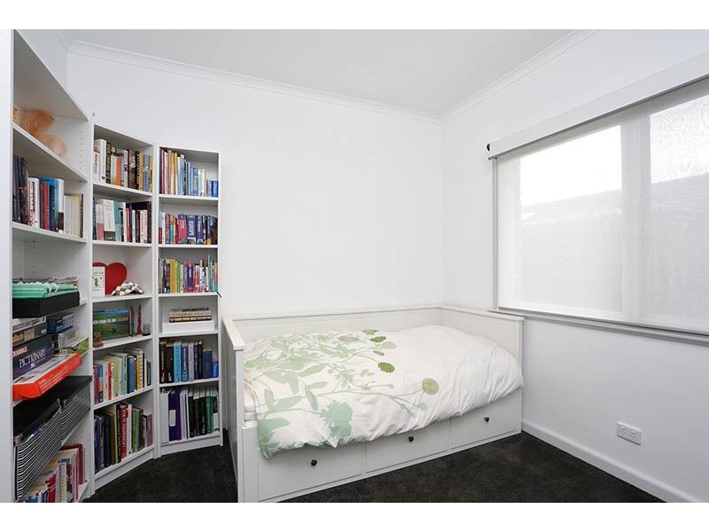 18 St Clair Crescent, Mount Waverley VIC 3149