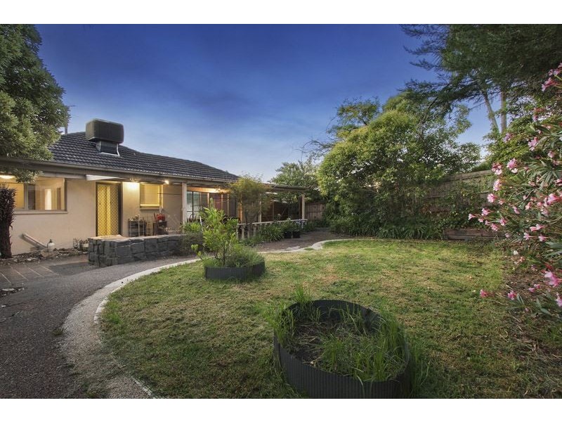 1 Melanie Court, Mount Waverley VIC 3149