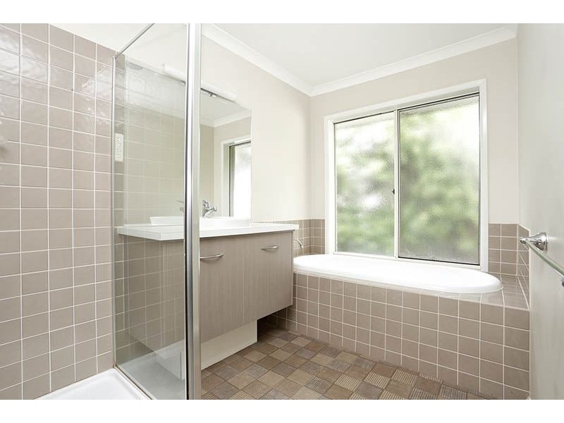 24 Fairview Road, Mount Waverley VIC 3149