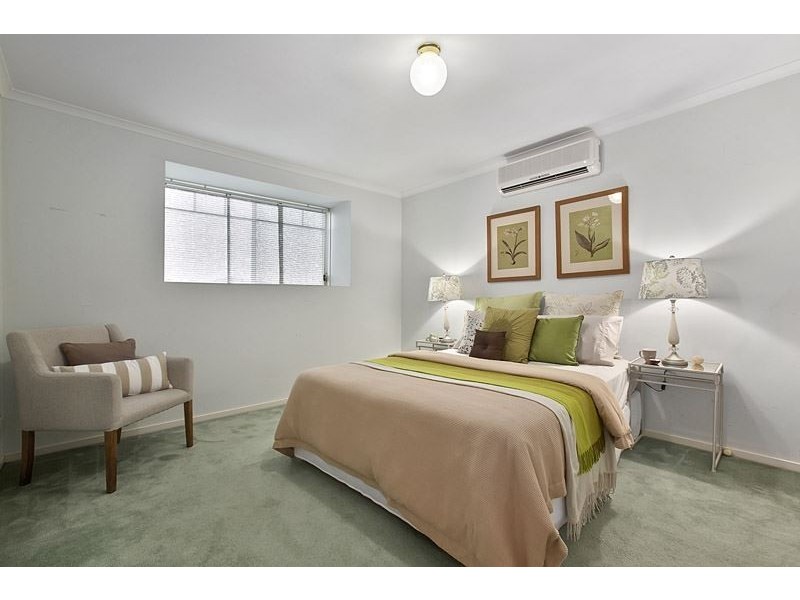 4/10 Chivers Avenue, Glen Waverley VIC 3150