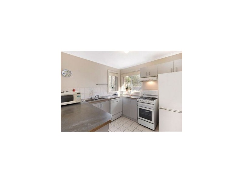 1/2 Petter Street, Glen Waverley VIC 3150