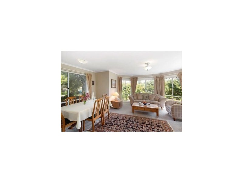 1/2 Petter Street, Glen Waverley VIC 3150