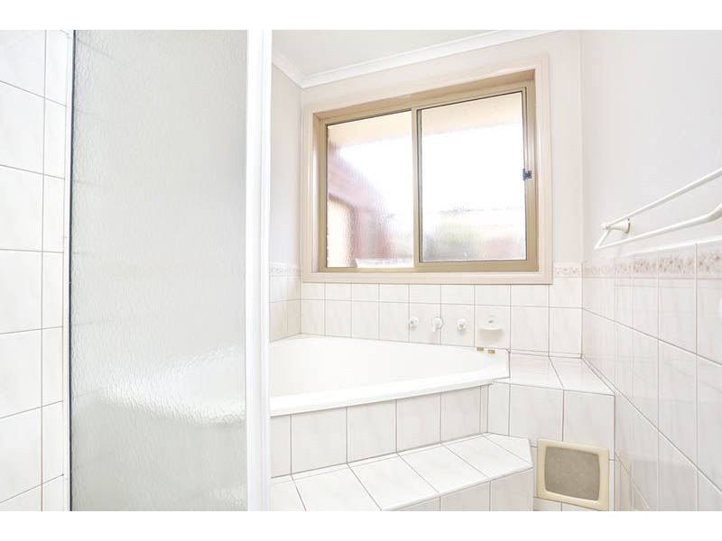 1/117 Bogong Avenue, Glen Waverley VIC 3150