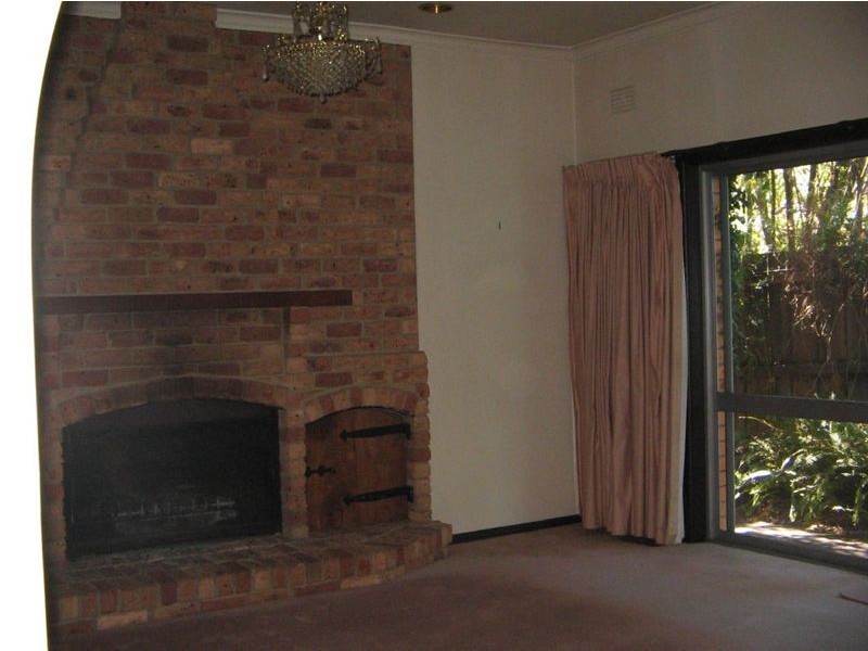 4 Louise Court, Glen Waverley VIC 3150