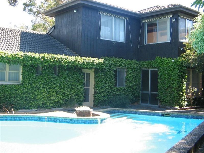 4 Louise Court, Glen Waverley VIC 3150