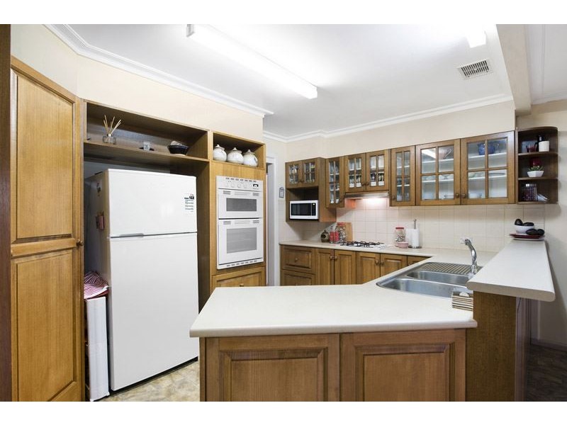 27 Ralton Avenue, Glen Waverley VIC 3150