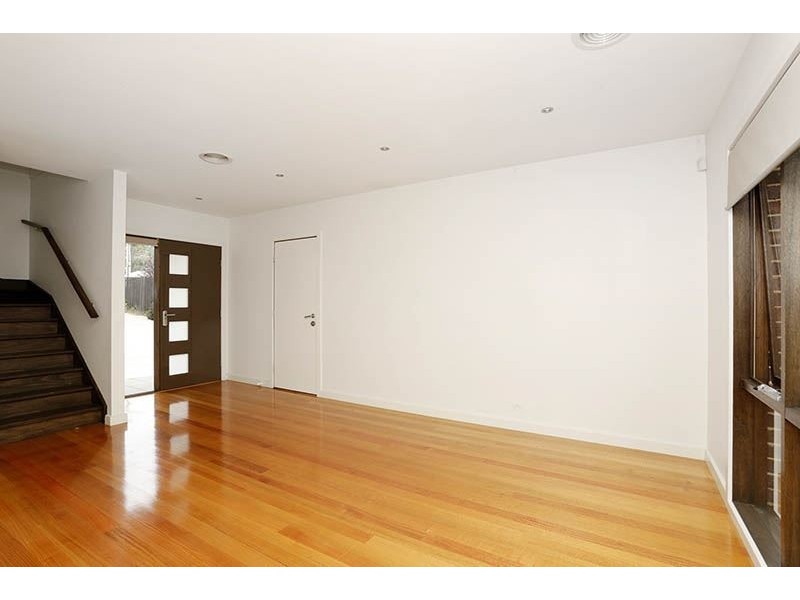 2/23 Lynden Grove, Mount Waverley VIC 3149