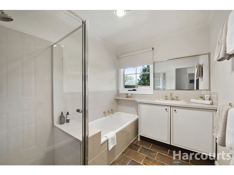 4/321 Blackburn Road, Mount Waverley VIC 3149