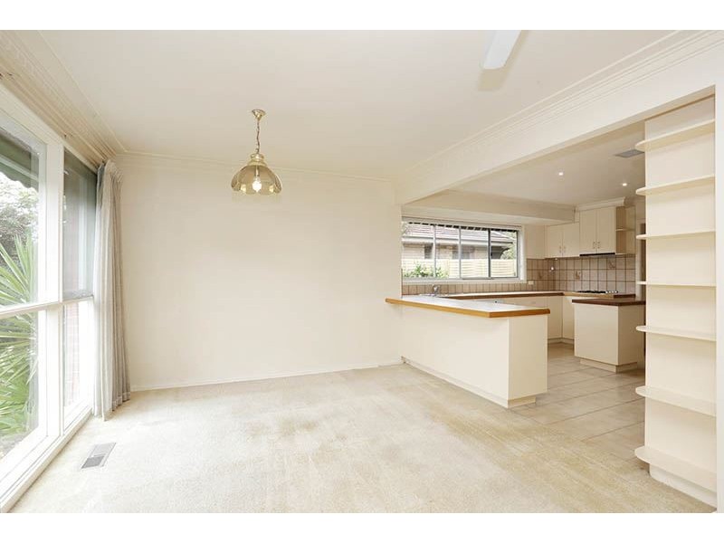 17 Diamond Avenue, Glen Waverley VIC 3150