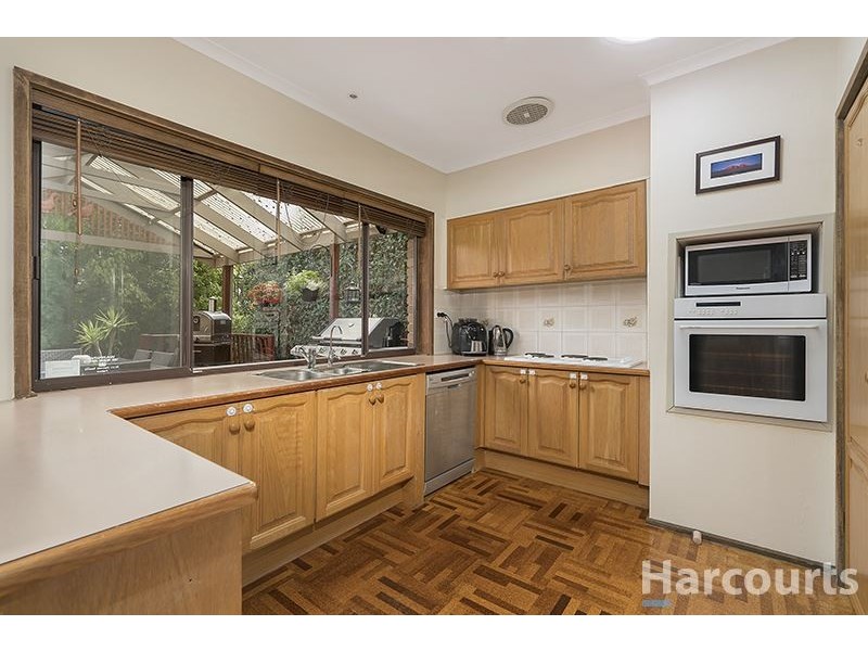 77 Windella Crescent, Glen Waverley VIC 3150