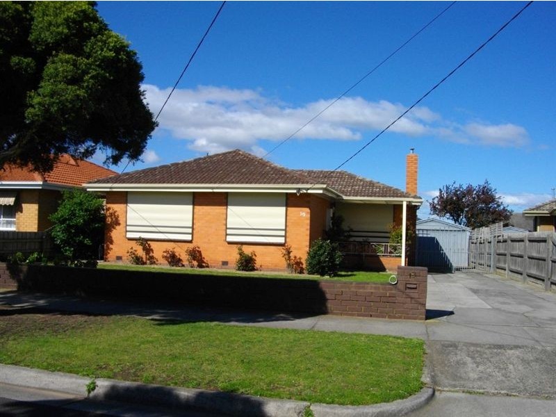 19 Holly Avenue, Dandenong North VIC 3175