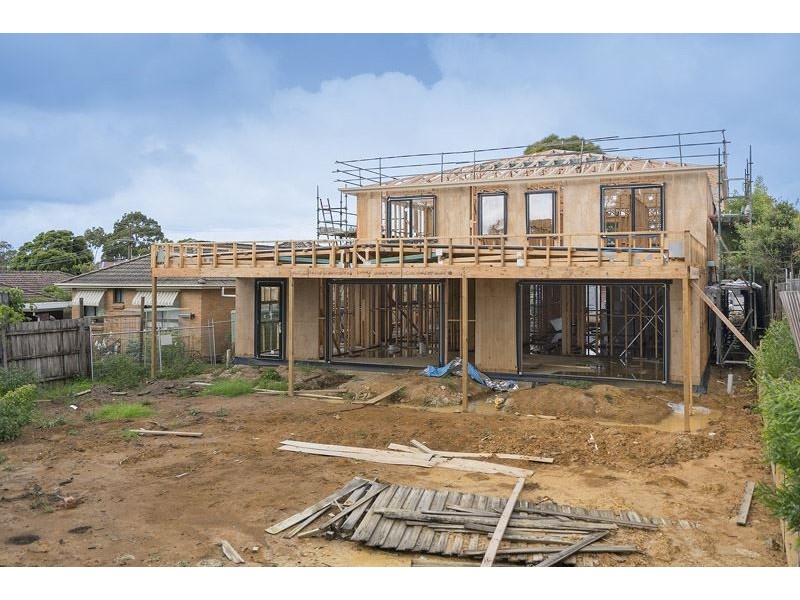 11 Arianne Road, Glen Waverley VIC 3150