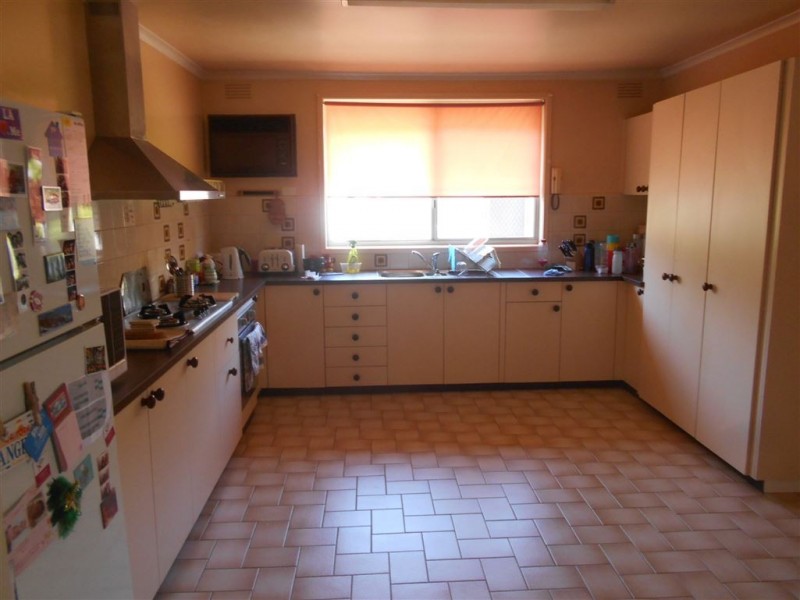 43 Samada Street, Notting Hill VIC 3168