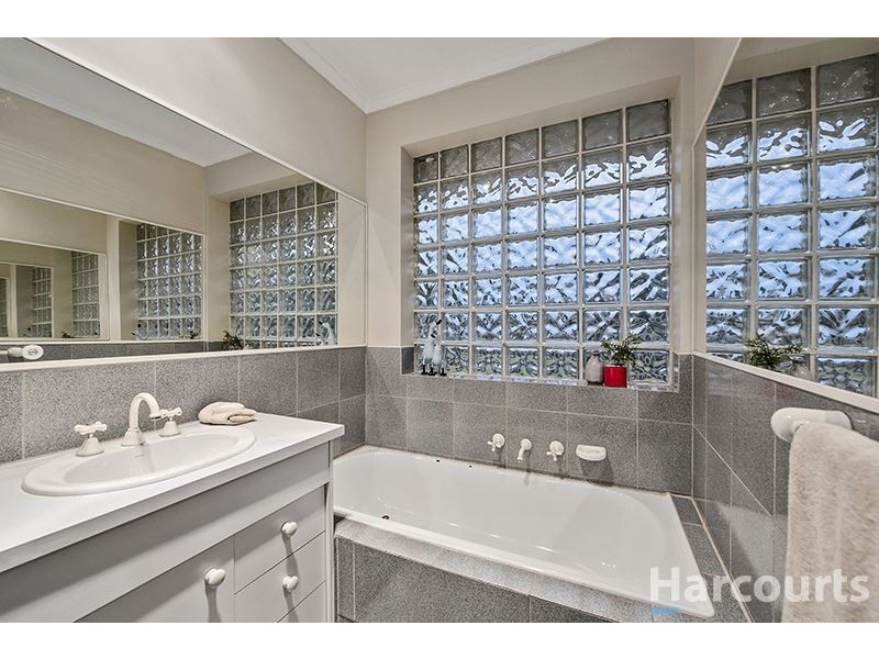 40 Ballantyne Street, Burwood East VIC 3151