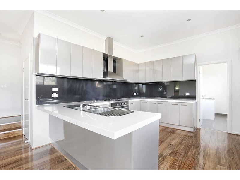 2/24 Torroodun Street, Mount Waverley VIC 3149