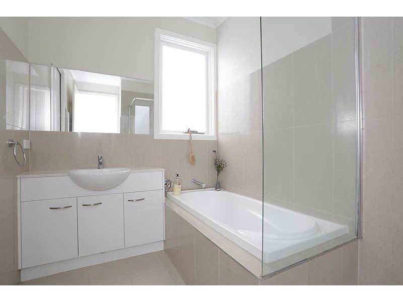 65 Panoramic Grove, Glen Waverley VIC 3150