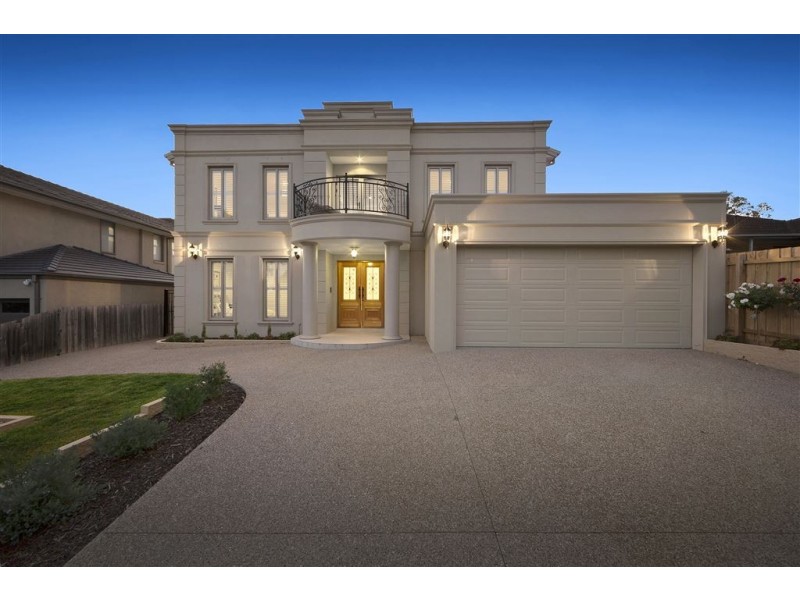 15 Kinnoull Grove, Glen Waverley VIC 3150