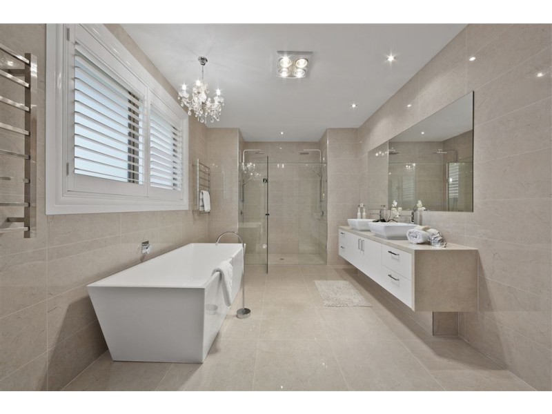 15 Kinnoull Grove, Glen Waverley VIC 3150