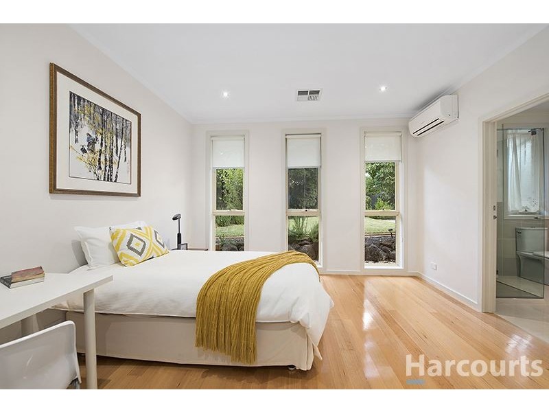 2 Olympian Avenue, Mount Waverley VIC 3149