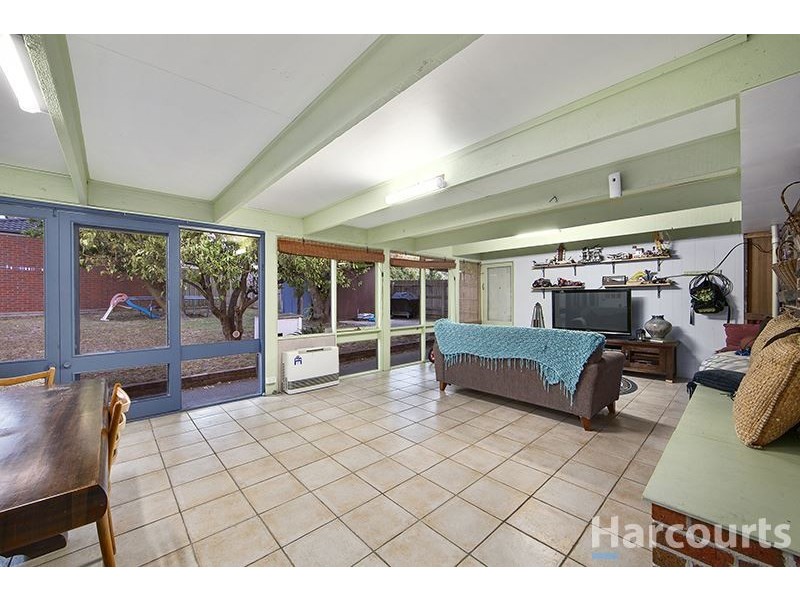 24 Viewpoint Avenue, Glen Waverley VIC 3150