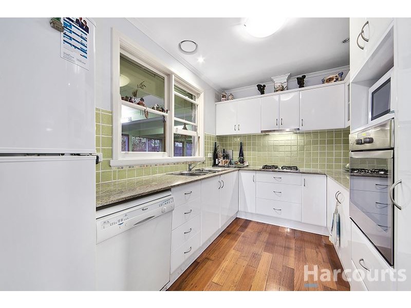 24 Viewpoint Avenue, Glen Waverley VIC 3150