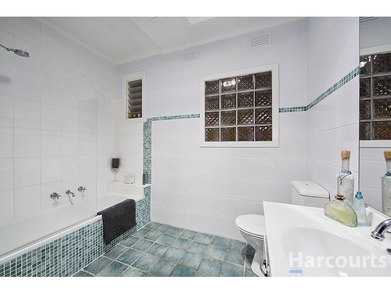 24 Viewpoint Avenue, Glen Waverley VIC 3150