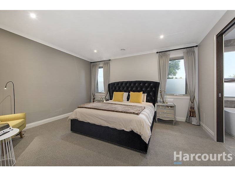 9 Sagan Court, Glen Waverley VIC 3150