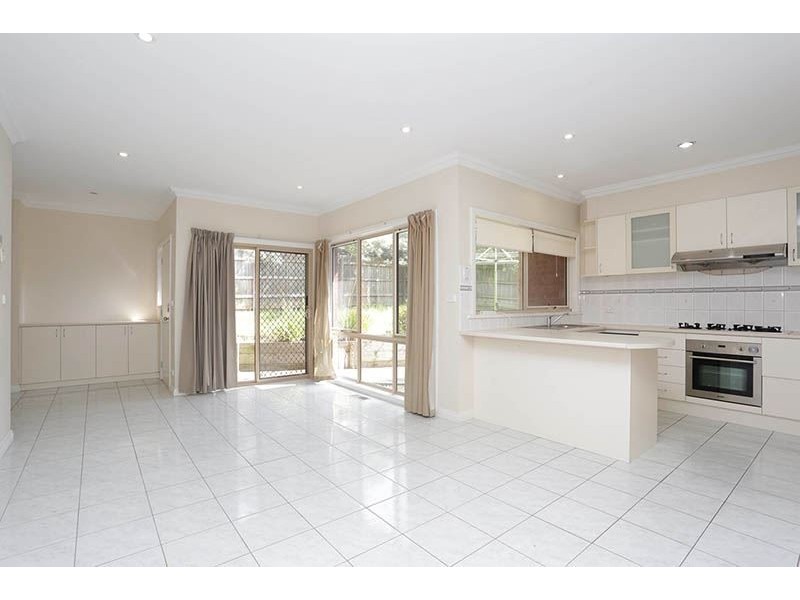 2/25 Bales Street, Mount Waverley VIC 3149