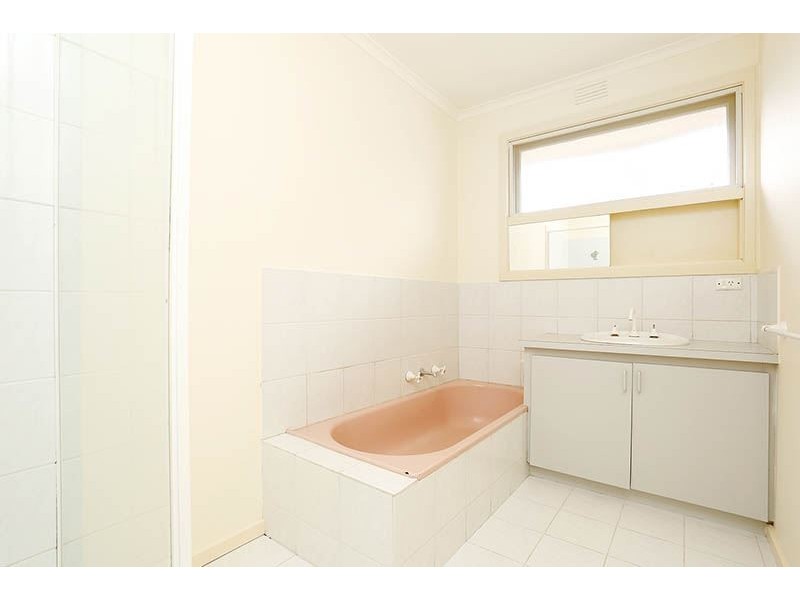 4 Regency Place, Glen Waverley VIC 3150