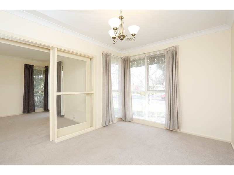 4 Regency Place, Glen Waverley VIC 3150