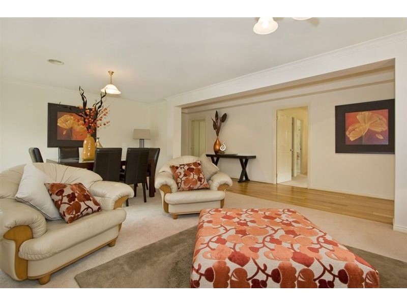 13 Subiaco Court, Glen Waverley VIC 3150