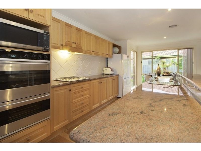 13 Subiaco Court, Glen Waverley VIC 3150