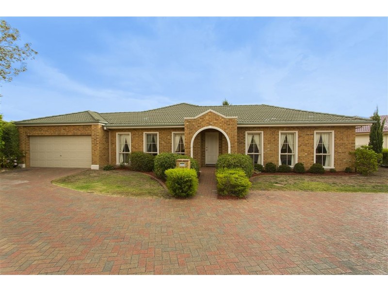 8 Winter Way, Glen Waverley VIC 3150