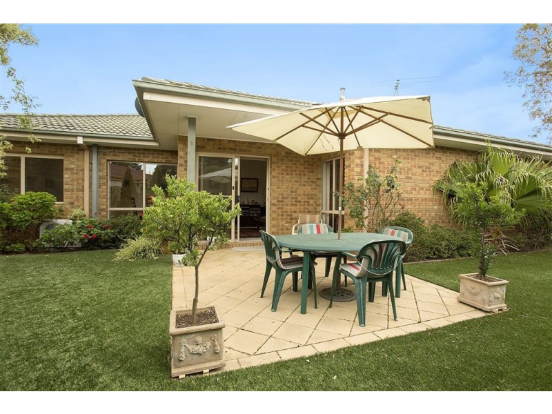 8 Winter Way, Glen Waverley VIC 3150