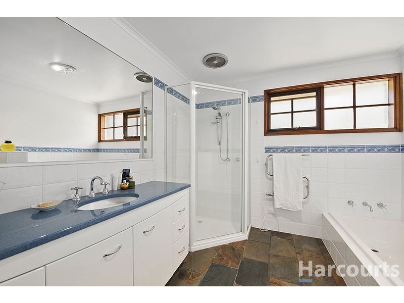 10 Picadilly Place, Wheelers Hill VIC 3150