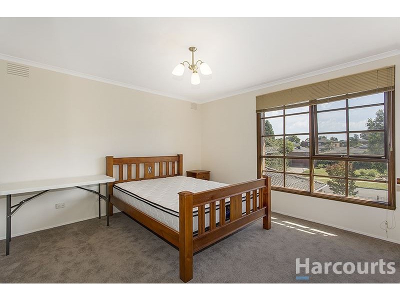 64 Mannering Drive, Glen Waverley VIC 3150