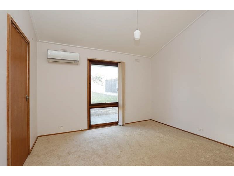 43 Summit Crescent, Glen Waverley VIC 3150