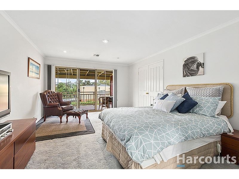 29 Tulloch Grove, Glen Waverley VIC 3150