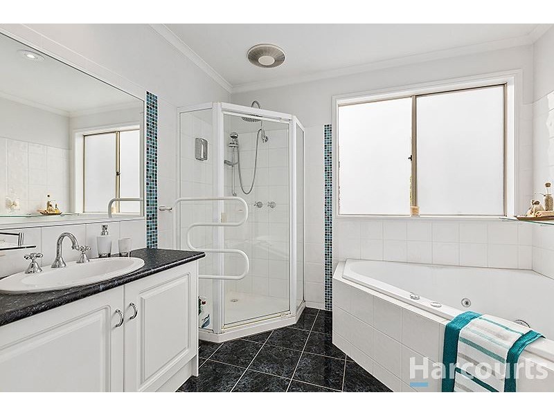 29 Tulloch Grove, Glen Waverley VIC 3150