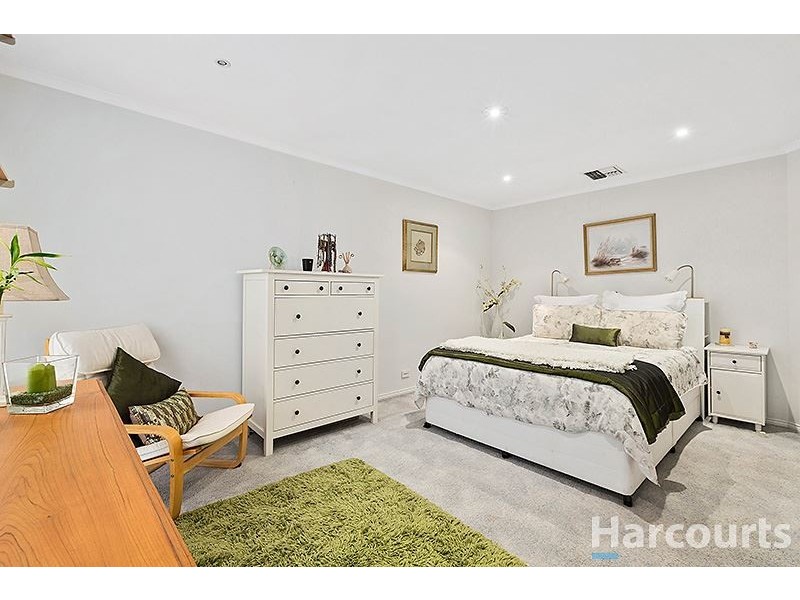 29 Tulloch Grove, Glen Waverley VIC 3150