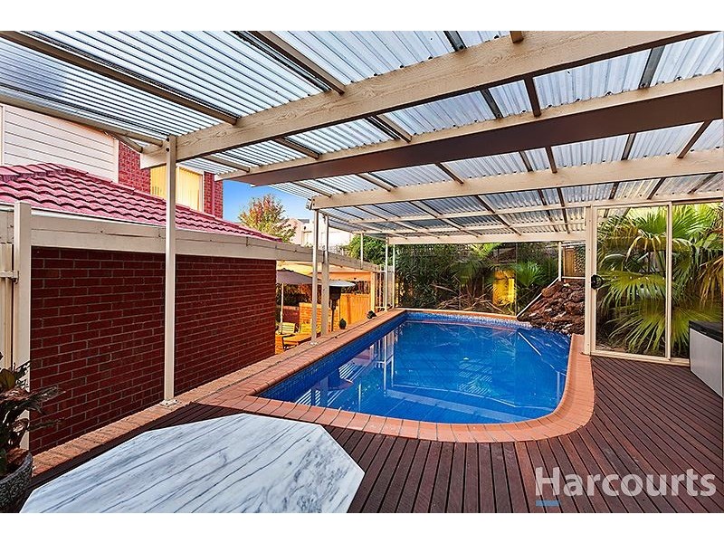29 Tulloch Grove, Glen Waverley VIC 3150