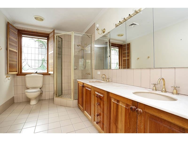 10 Foxley Street, Glen Waverley VIC 3150