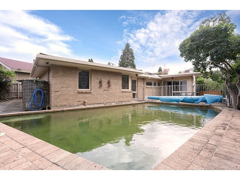 10 Foxley Street, Glen Waverley VIC 3150